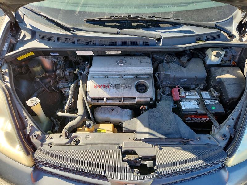 Photo 12 from auction – 2004 TOYOTA SIENNA with VIN 5TDZA22C04S010988