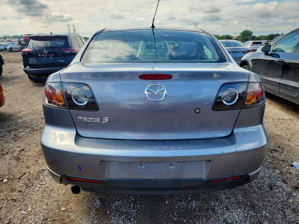 Foto 6 de la subasta – 2005 MAZDA 3 con VIN JM1BK323051307133