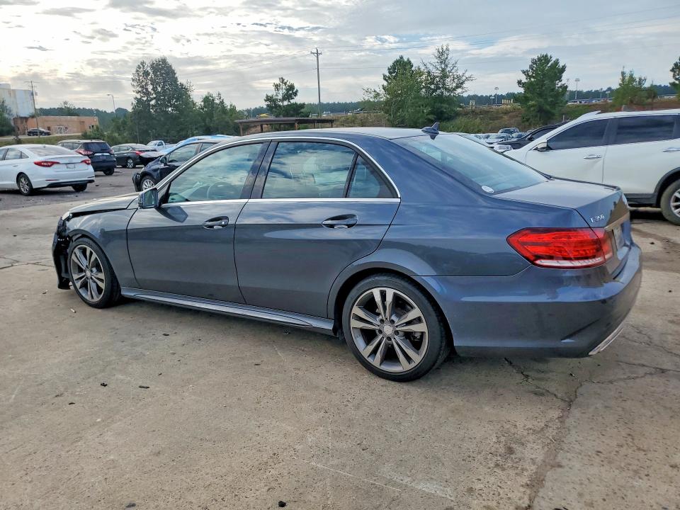 Photo 2 from auction – 2015 MERCEDES-BENZ E with VIN WDDHF5KBXFB095554