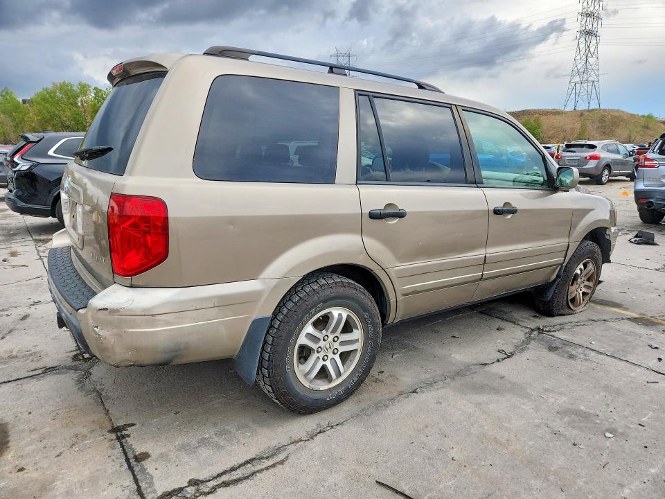 Фото 3 с аукциона – 2005 HONDA PILOT с VIN 2HKYF18565H538252