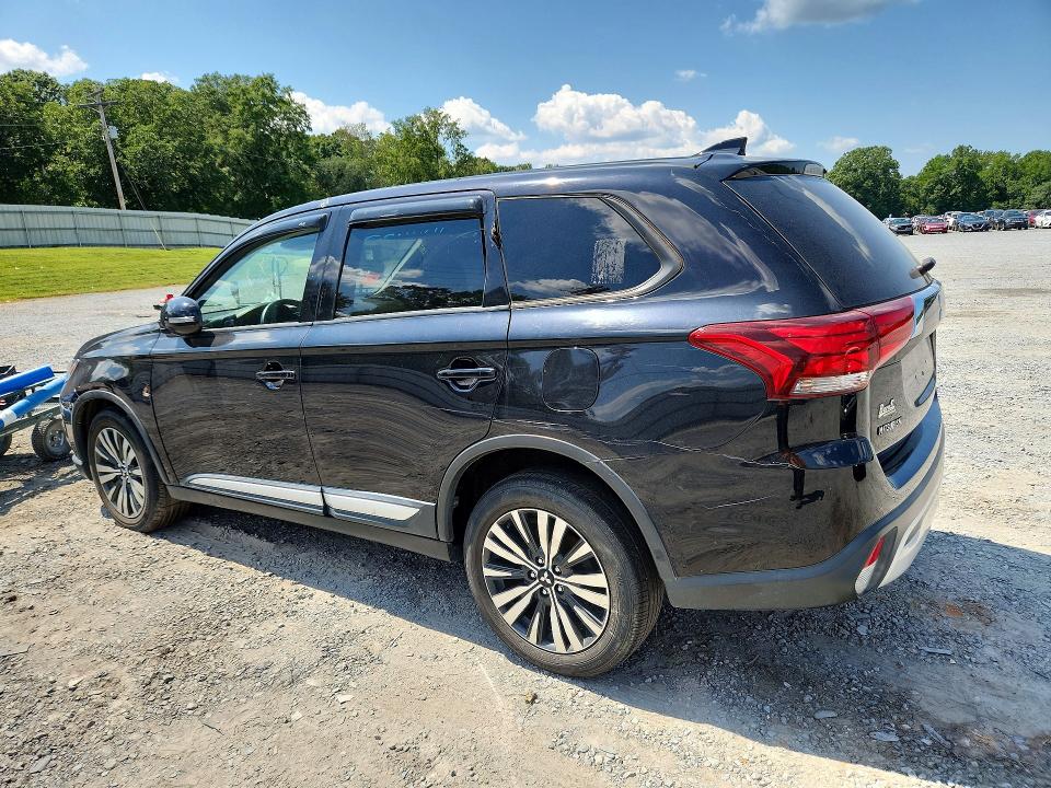Photo 2 from auction – 2019 MITSUBISHI OUTLANDER with VIN JA4AZ3A30KZ043878