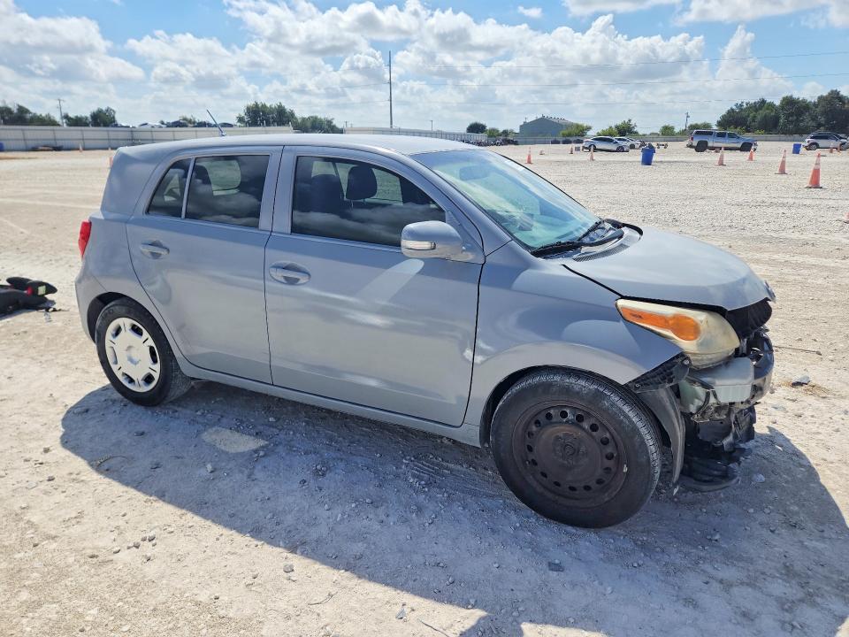 Foto 4 de la subasta – 2012 SCION XD con VIN JTKKU4B43C1016723
