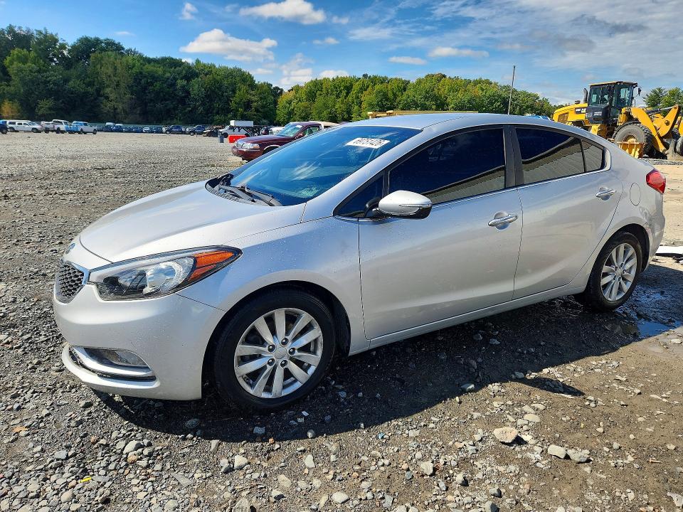 Zdjęcie 1 z aukcji – 2015 KIA FORTE z VIN KNAFX4A85F5335135