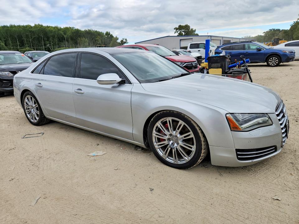صورة رقم 4 من المزاد - 2012 AUDI A8 مع VIN WAURVAFD9CN006120