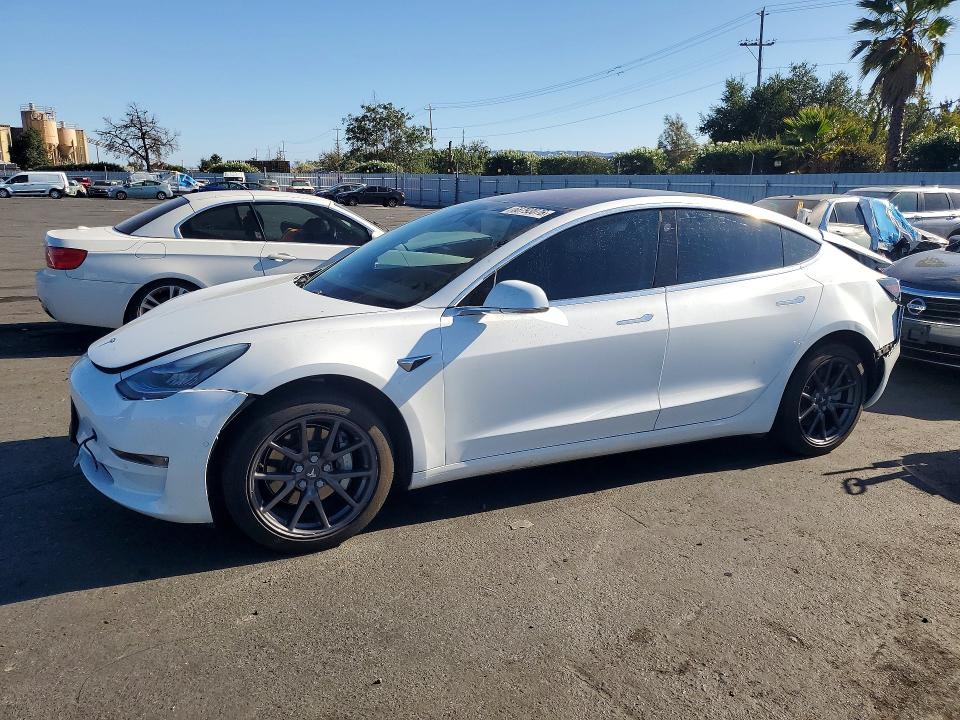 2018 TESLA MODEL 3 - Търг №68793076