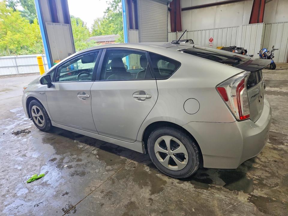 Снимка 2 от търг – 2012 TOYOTA PRIUS с VIN JTDKN3DU5C5403147