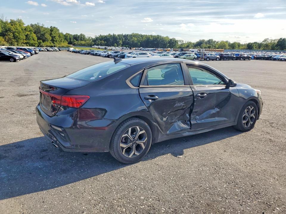 Снимка 3 от търг – 2019 KIA FORTE с VIN 3KPF24AD8KE024022