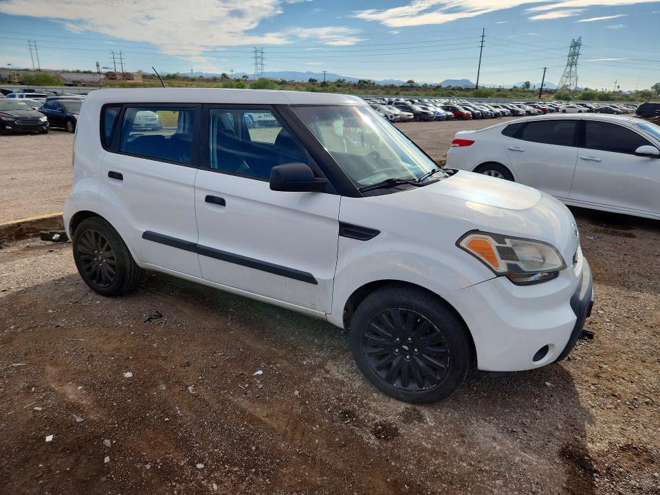 Photo 4 from auction – 2010 KIA SOUL with VIN KNDJT2A14A7140382