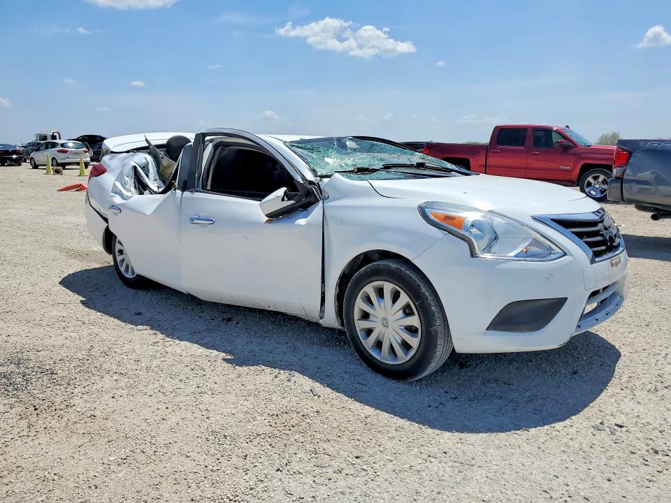 Photo 4 from auction – 2017 NISSAN VERSA with VIN 3N1CN7AP1HL845606