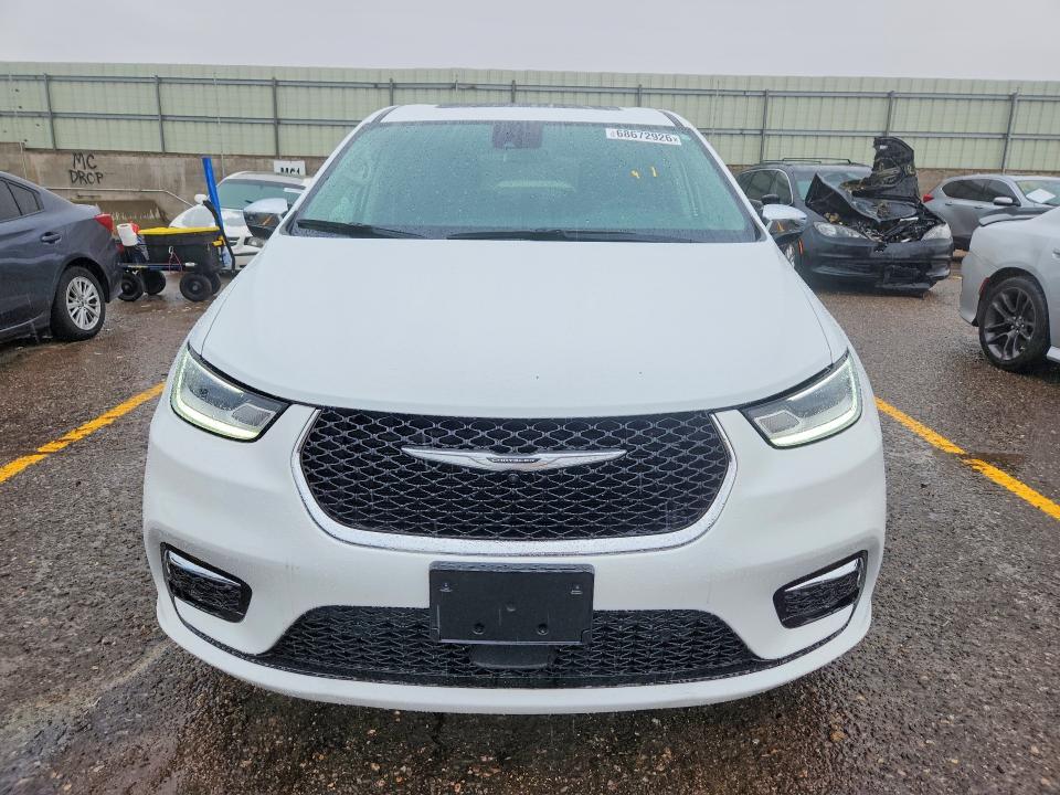 Photo 5 from auction – 2023 CHRYSLER PACIFICA with VIN 2C4RC1S70PR572930