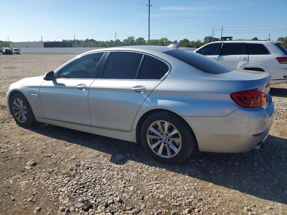 Photo 2 from auction – 2016 BMW 528 with VIN WBA5A5C55GG348060