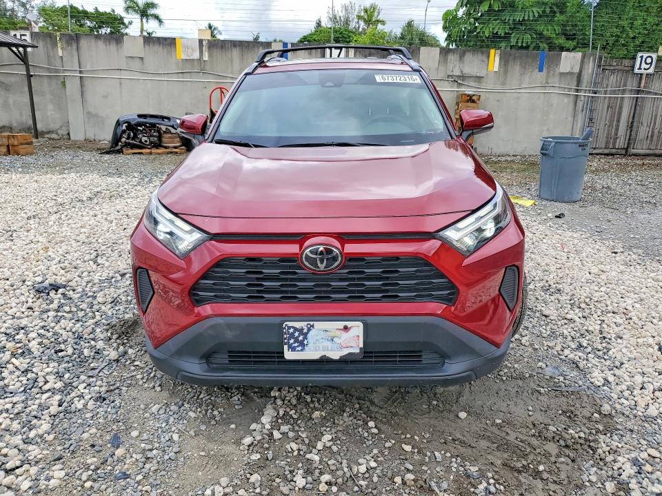 Снимка 5 от търг – 2022 TOYOTA RAV4 с VIN 2T3W1RFV6NW222852