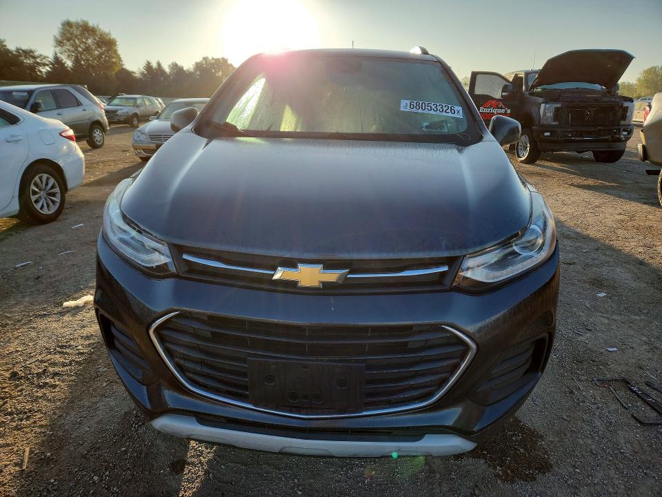 Photo 5 from auction – 2018 CHEVROLET TRAX with VIN 3GNCJPSBXJL315918