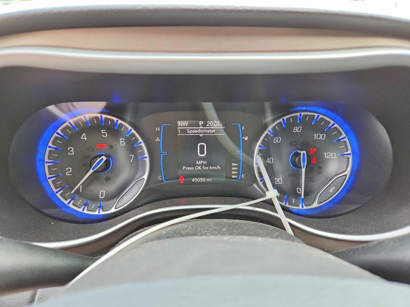 Снимка 9 от търг – 2017 CHRYSLER PACIFICA с VIN 2C4RC1BG3HR763856