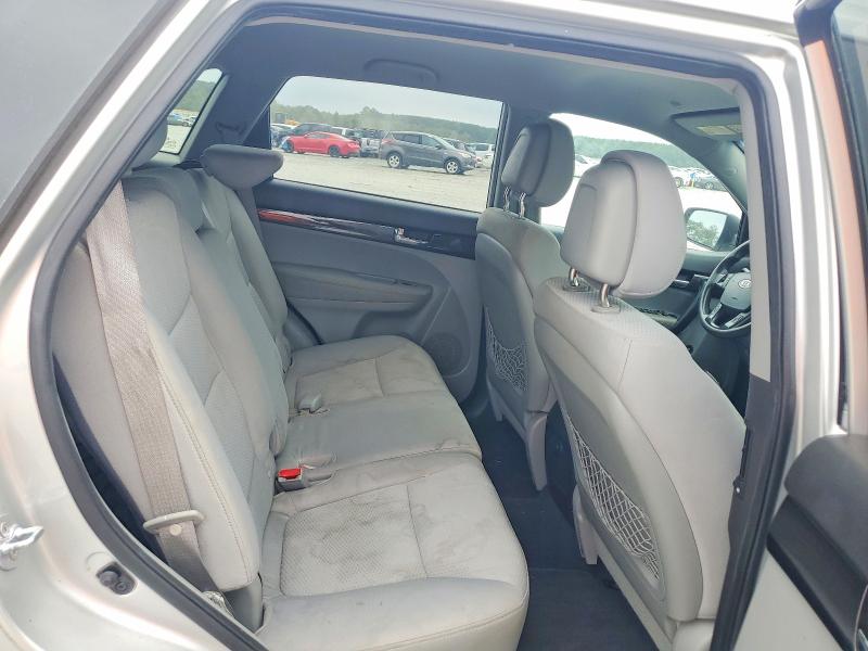 Photo 10 from auction – 2011 KIA SORENTO with VIN 5XYKT3A17BG019229