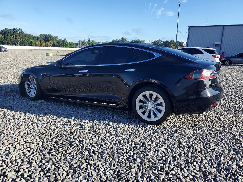 Photo 2 from auction – 2018 TESLA MODEL S with VIN 5YJSA1E25JF293984