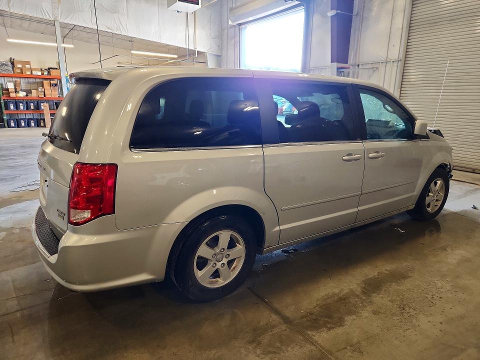 Photo 3 from auction – 2012 DODGE GRAND CARAVAN with VIN 2C4RDGDG9CR128811