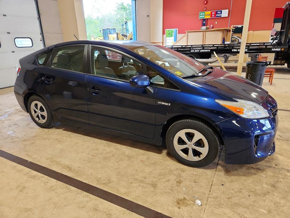 Foto 4 de la subasta – 2015 TOYOTA PRIUS con VIN JTDKN3DU8F1883065
