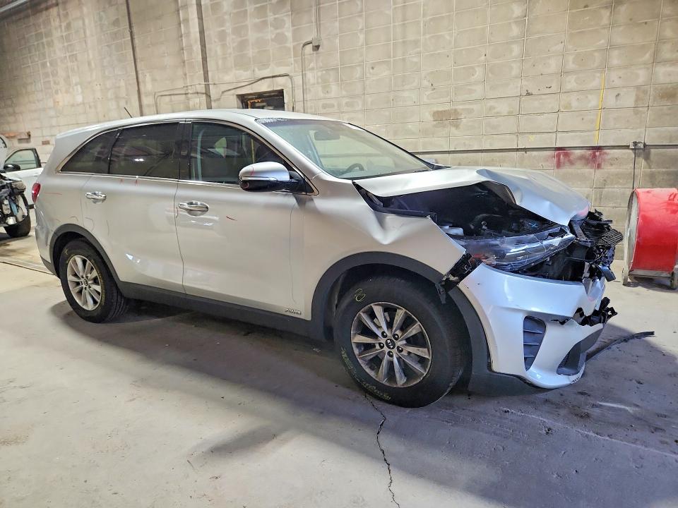 Photo 4 from auction – 2019 KIA SORENTO with VIN 5XYPGDA51KG472846