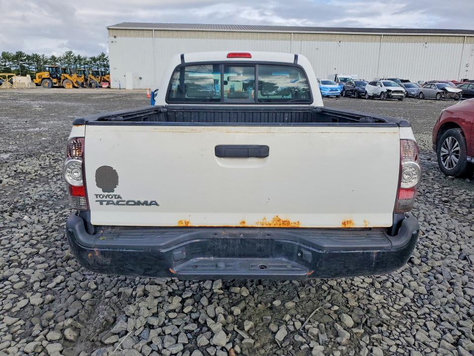 Снимка 6 от търг – 2010 TOYOTA TACOMA с VIN 5TENX4CN3AZ715596