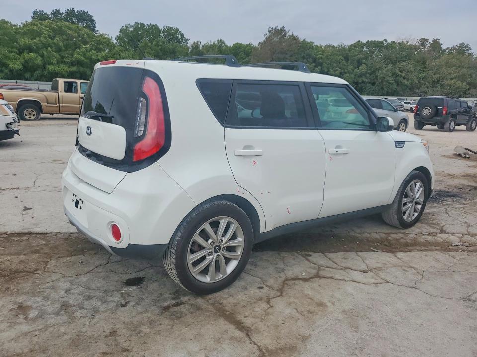 Zdjęcie 3 z aukcji – 2018 KIA SOUL z VIN KNDJP3A57J7590718
