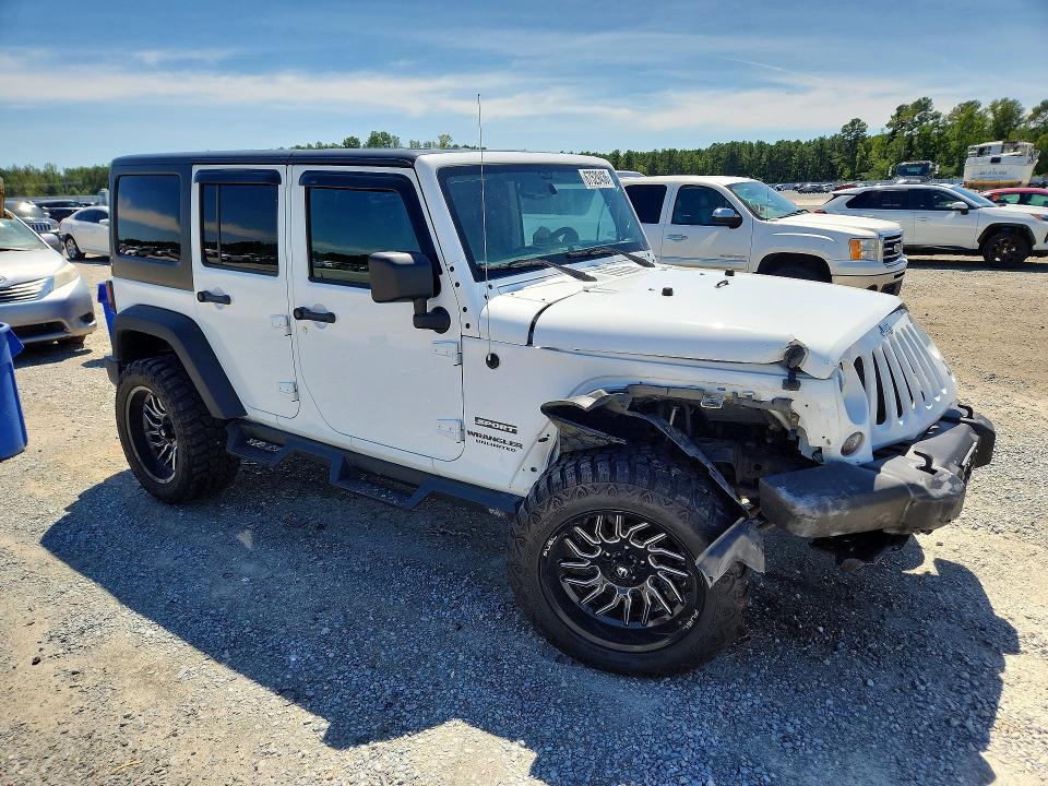 Снимка 4 от търг – 2016 JEEP WRANGLER UNLIMITED с VIN 1C4HJWDG2GL170041