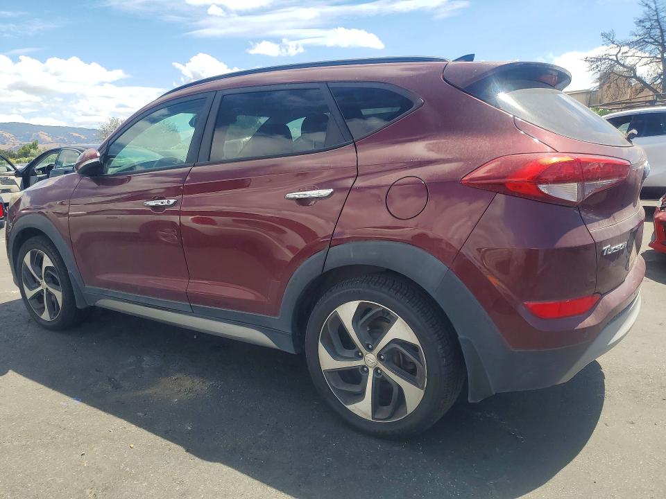 Photo 2 from auction – 2017 HYUNDAI TUCSON with VIN KM8J33A25HU340094