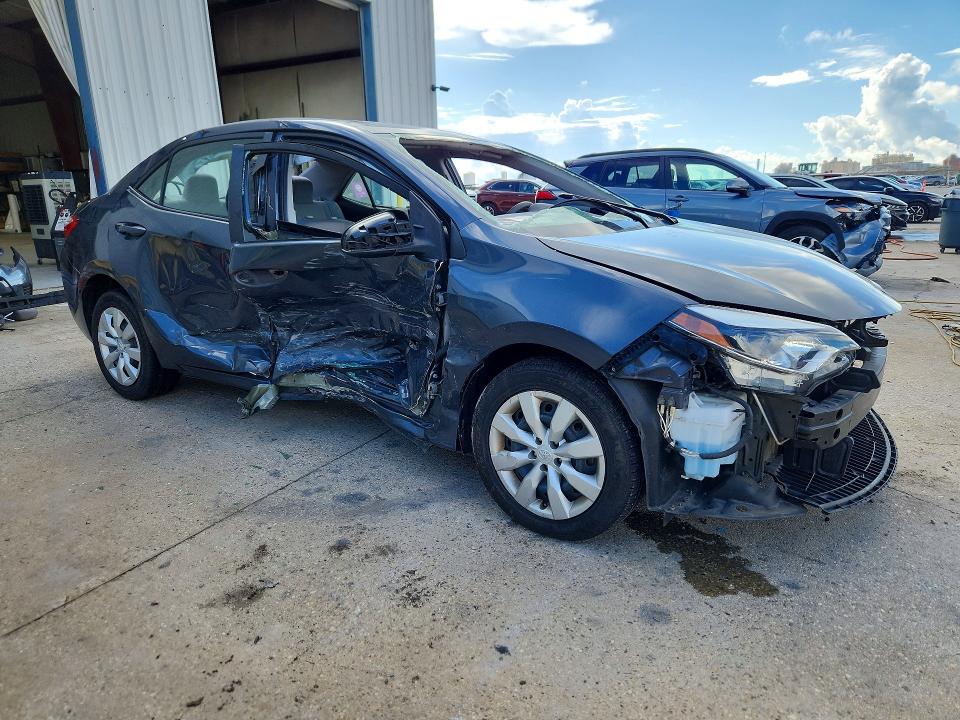 Photo 4 from auction – 2016 TOYOTA COROLLA with VIN 5YFBURHE0GP547786
