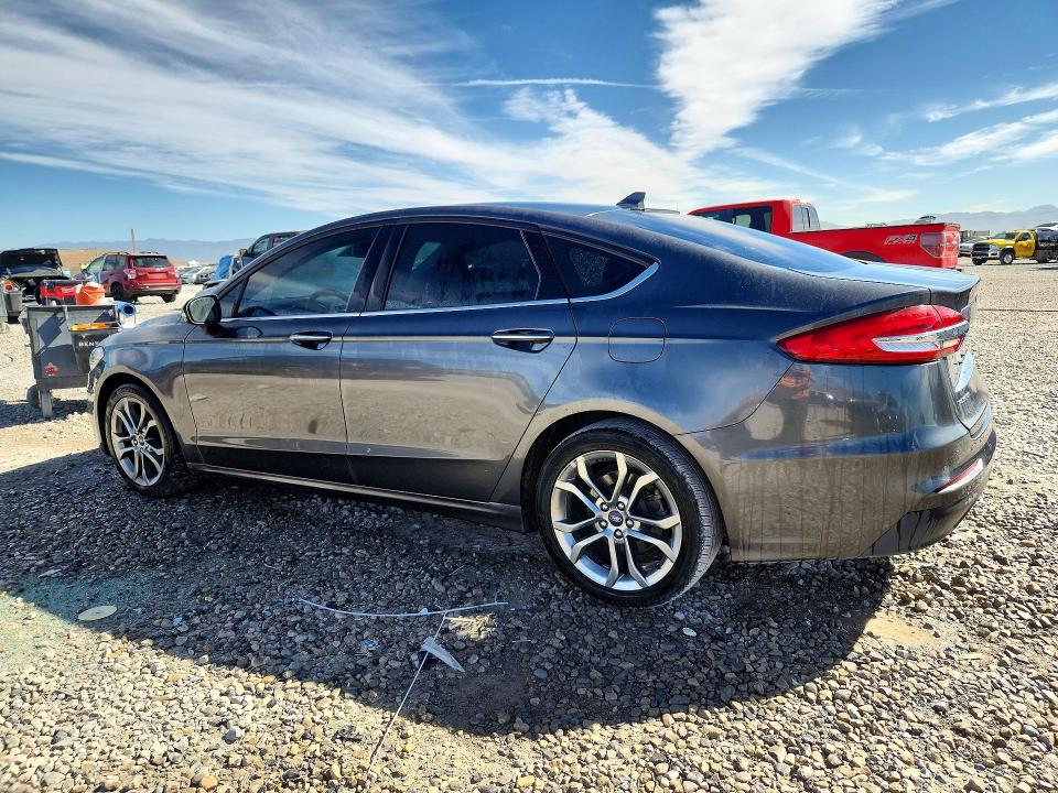 Снимка 2 от търг – 2020 FORD FUSION с VIN 3FA6P0CD0LR178019