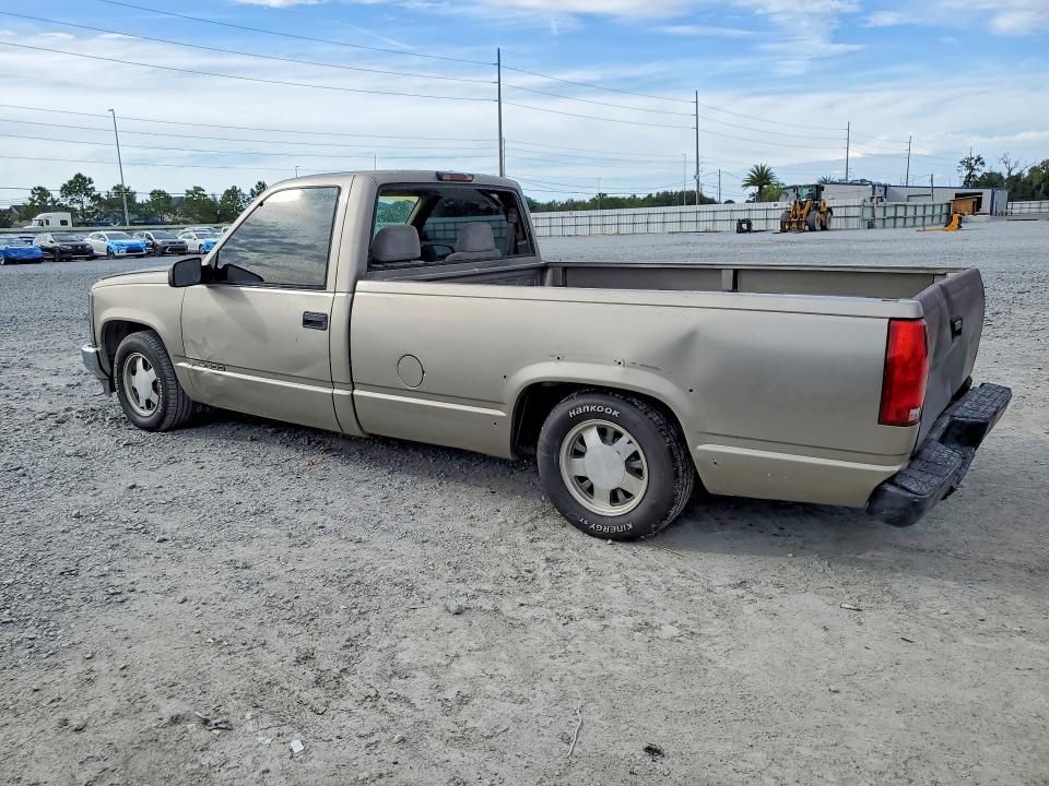 Photo 2 from auction – 1998 CHEVROLET GMT-400 with VIN 1GCEC14W2WZ243881
