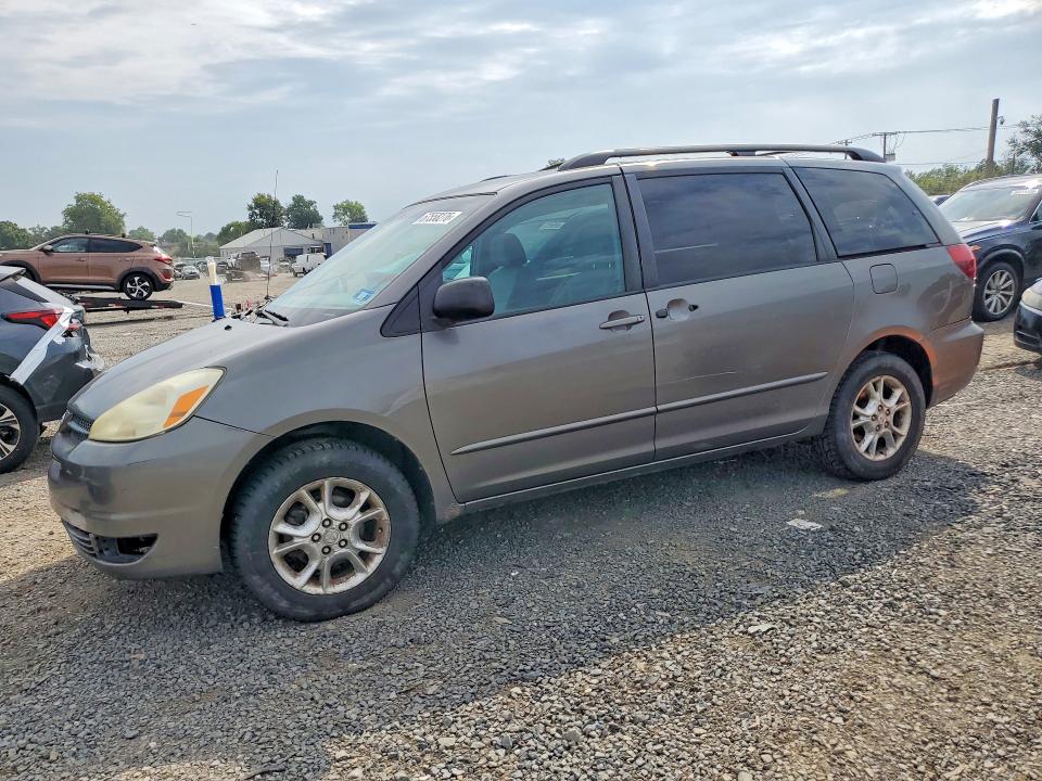 2005 TOYOTA SIENNA - Търг №67558276