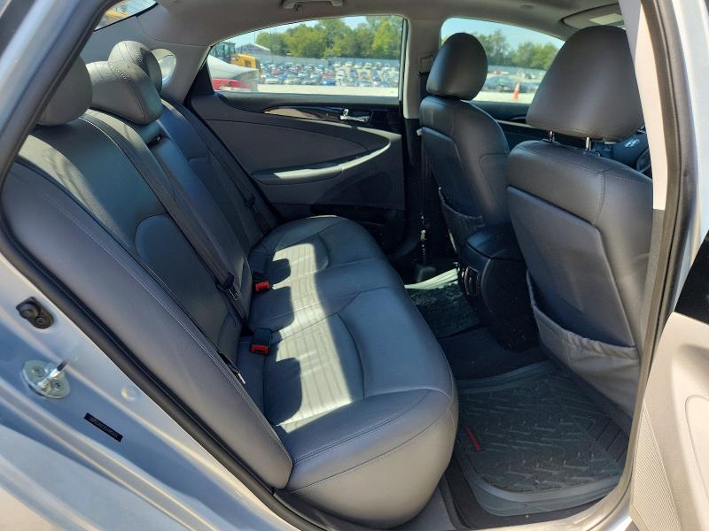 Photo 10 from auction – 2012 HYUNDAI SONATA with VIN 5NPEC4AC3CH485934