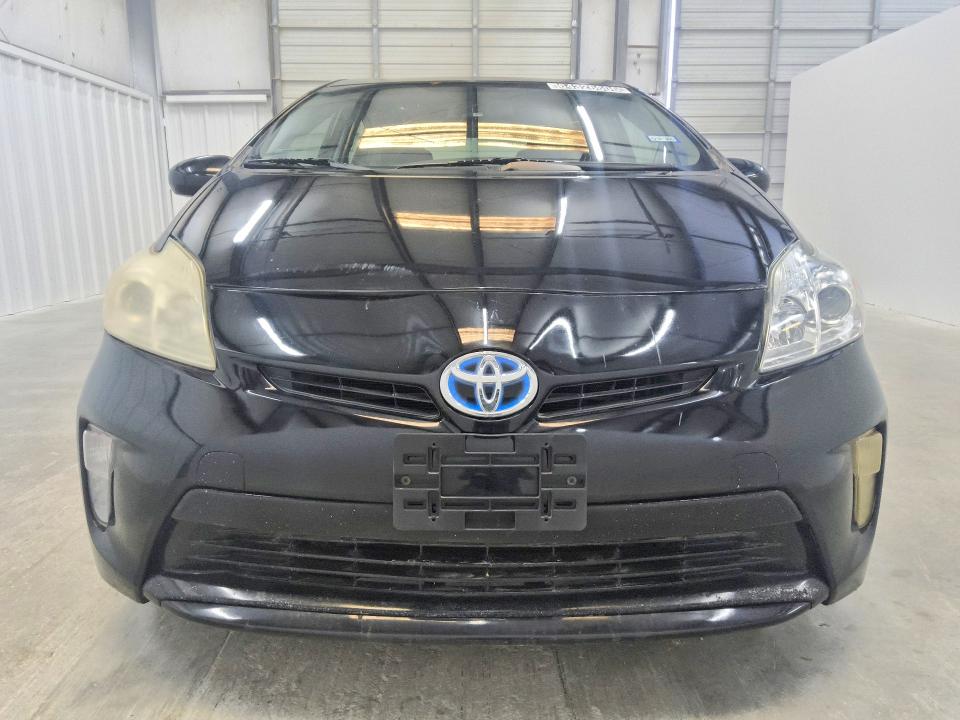 Photo 5 from auction – 2013 TOYOTA PRIUS with VIN JTDKN3DU6D0345709