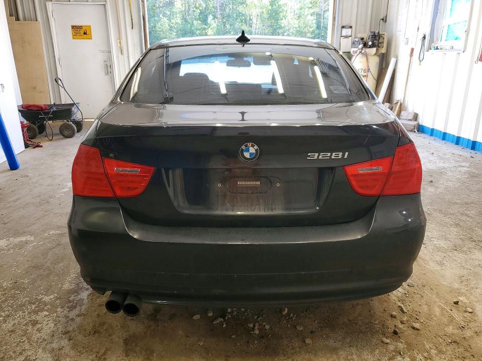 Photo 6 from auction – 2011 BMW 328 with VIN WBAPK5C5XBA656438