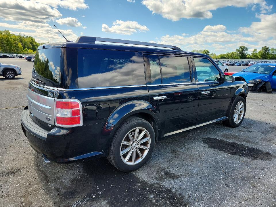 Photo 3 from auction – 2017 FORD FLEX with VIN 2FMHK6D88HBA11589