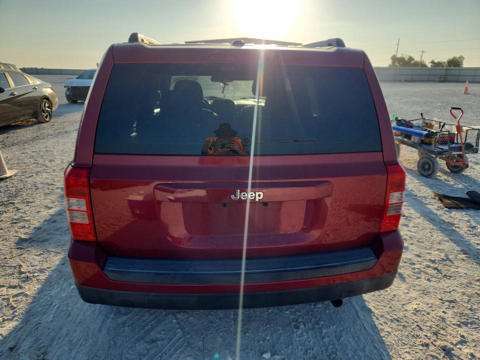 Photo 6 from auction – 2015 JEEP PATRIOT with VIN 1C4NJPBB3FD372170