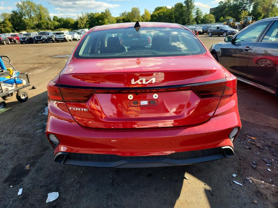 Photo 6 from auction – 2022 KIA FORTE with VIN 3KPF24AD1NE493358