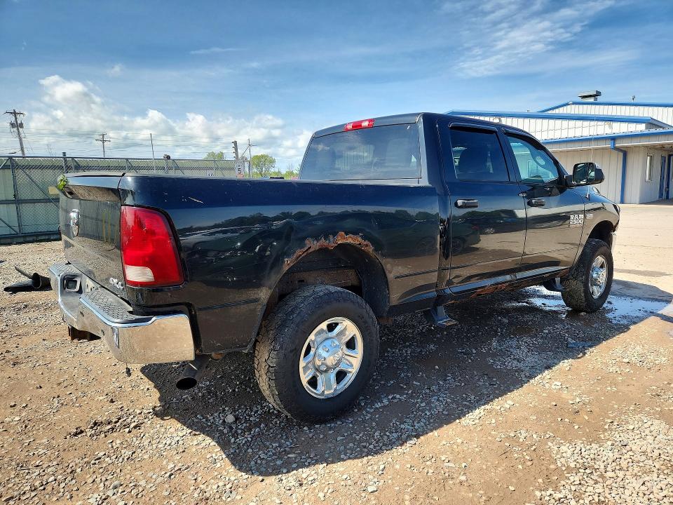 Zdjęcie 3 z aukcji – 2016 RAM 2500 z VIN 3C6UR5CJ3GG171122