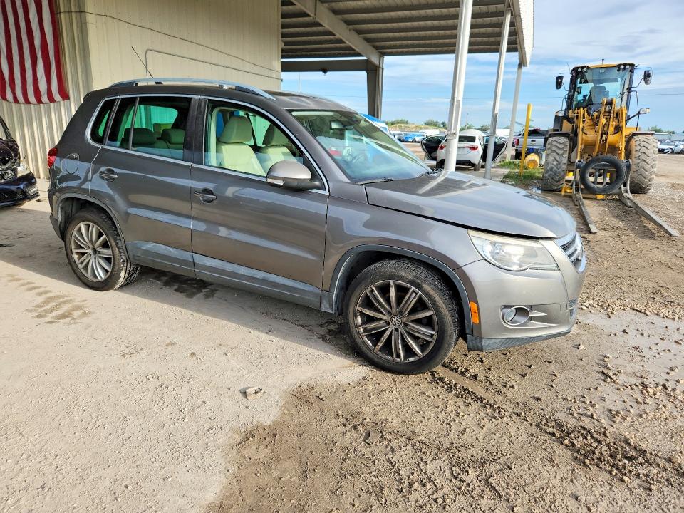 Снимка 4 от търг – 2009 VOLKSWAGEN TIGUAN с VIN WVGBV95N09W002100