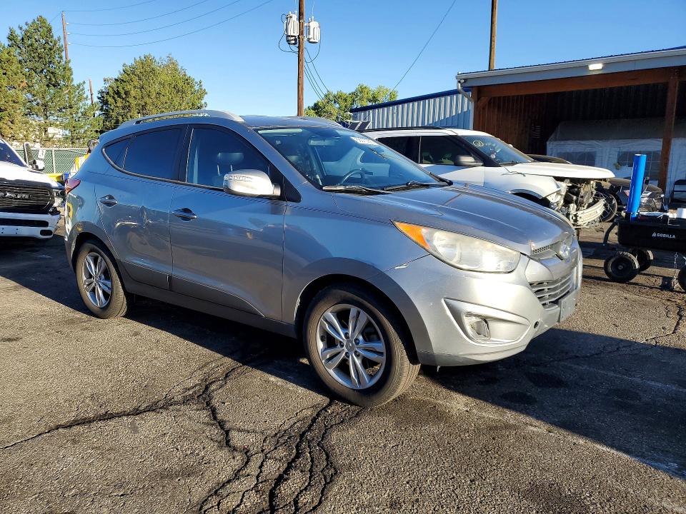 Photo 4 from auction – 2013 HYUNDAI TUCSON with VIN KM8JU3AC1DU560641