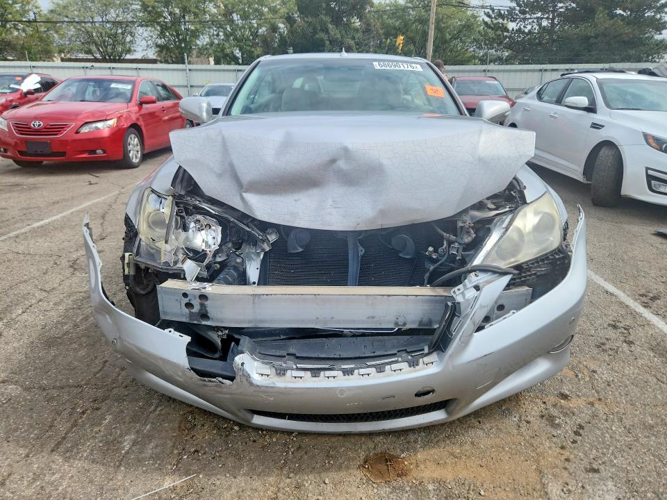 Снимка 5 от търг – 2010 LEXUS IS 250C с VIN JTHFF2C29A2511549