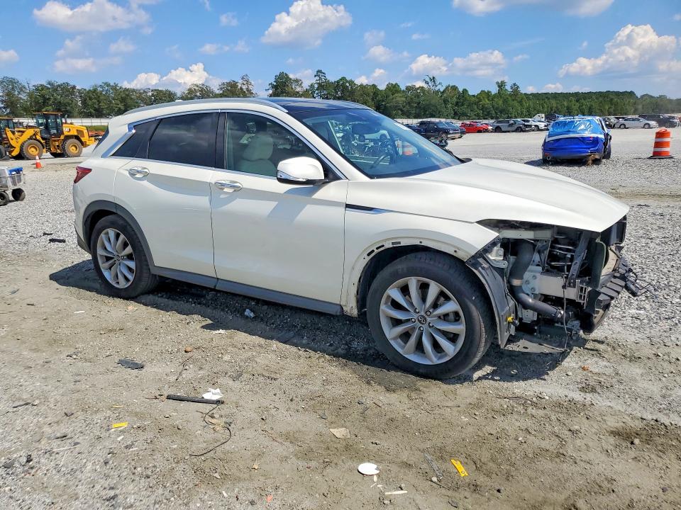 Снимка 4 от търг – 2019 INFINITI QX50 с VIN 3PCAJ5M16KF126238