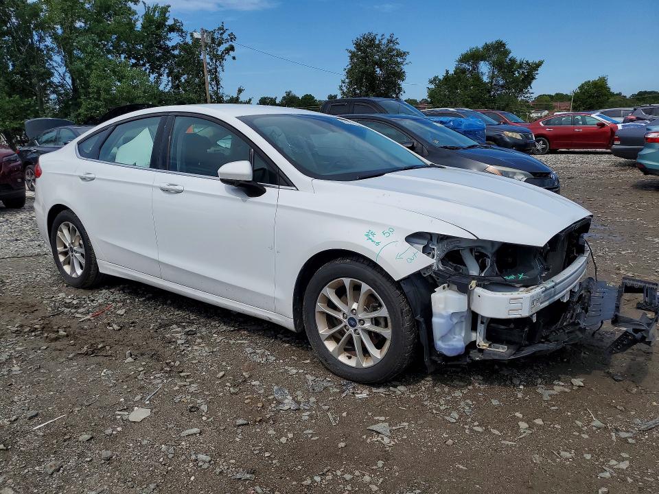 Photo 4 from auction – 2020 FORD FUSION with VIN 3FA6P0HD7LR104976
