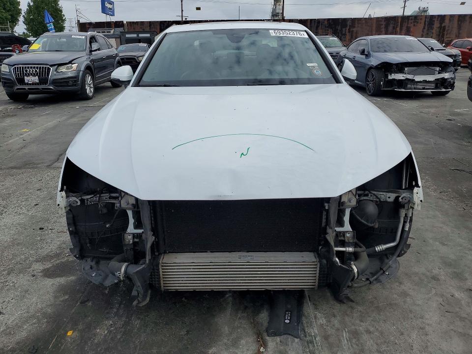 Photo 5 from auction – 2019 AUDI A4 with VIN WAUGMAF44KN007913