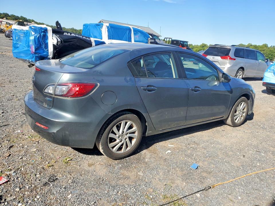 Foto 3 de la subasta – 2012 MAZDA 3 con VIN JM1BL1V82C1541554