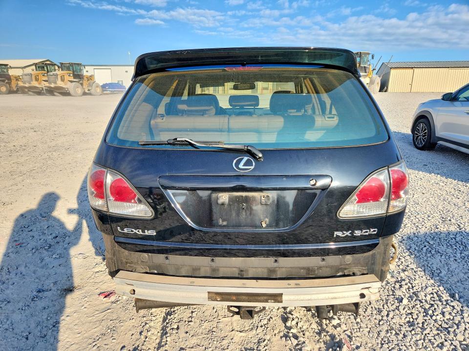 Photo 6 from auction – 2001 LEXUS RX with VIN JTJHF10U110181540