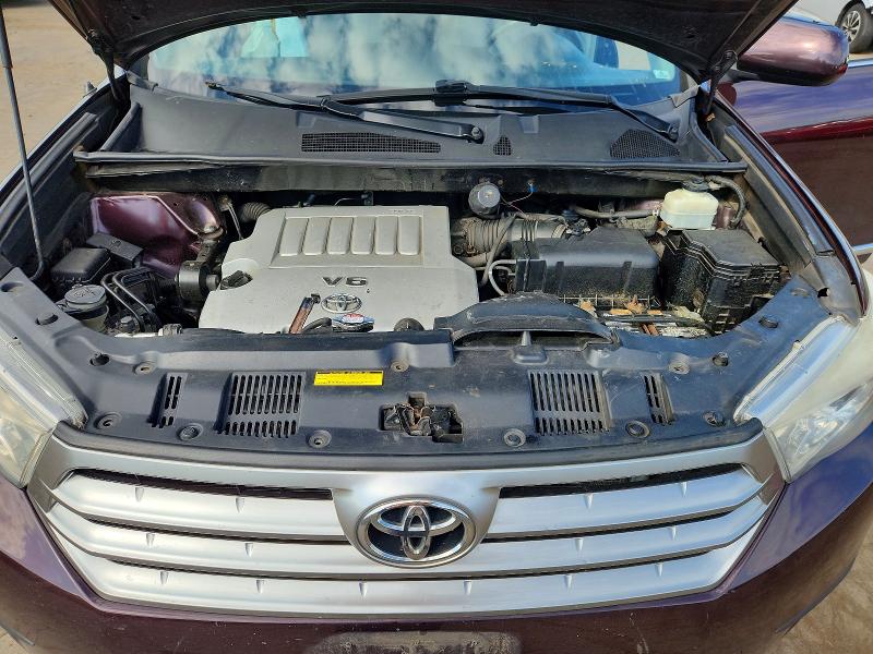 Снимка 12 от търг – 2012 TOYOTA HIGHLANDER с VIN 5TDBK3EH7CS122360
