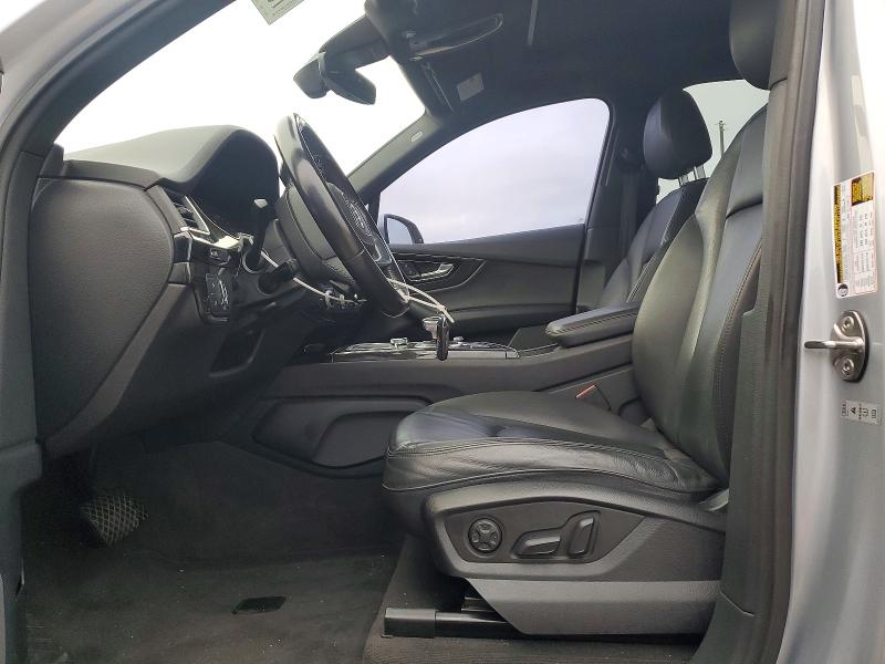 Фото 7 с аукциона – 2017 AUDI Q7 с VIN WA1AHAF71HD047172