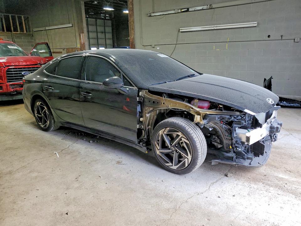 Снимка 4 от търг – 2026 HYUNDAI SONATA с VIN KMHL64JA9TA578117