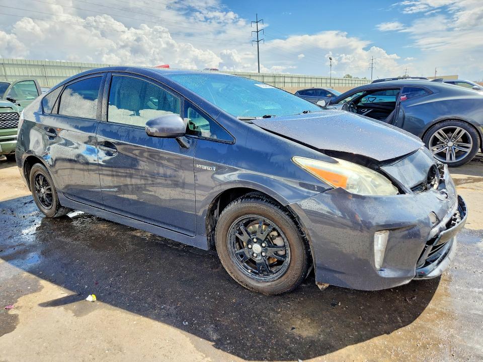 Photo 4 from auction – 2013 TOYOTA PRIUS with VIN JTDKN3DU9D1644377